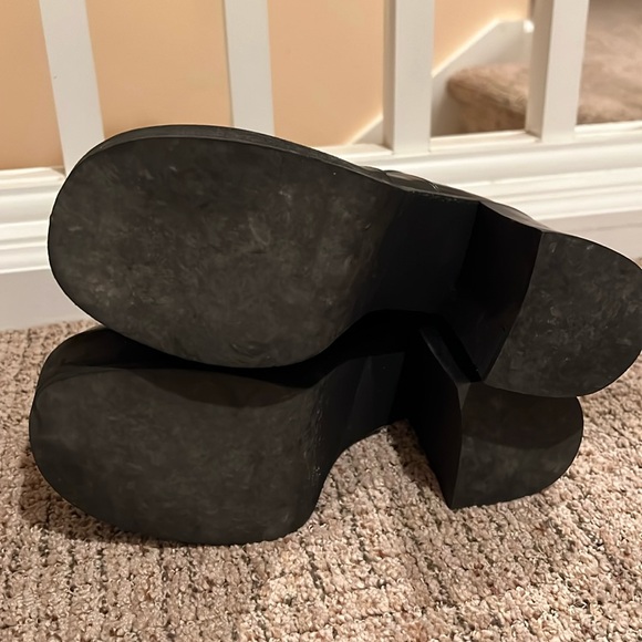 Current Mood Platform Boots - Picture 2 of 3